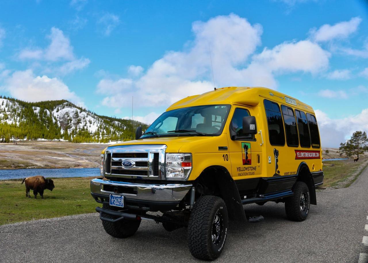 Yellowstone Park Hotel Уест Йелоустоун Екстериор снимка