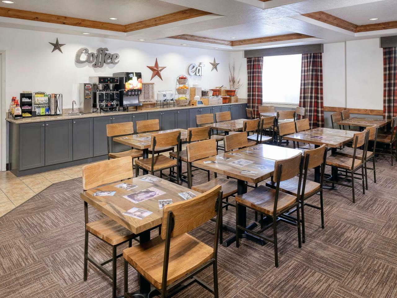 Yellowstone Park Hotel Уест Йелоустоун Екстериор снимка
