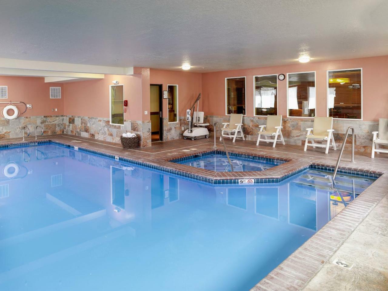 Yellowstone Park Hotel Уест Йелоустоун Екстериор снимка